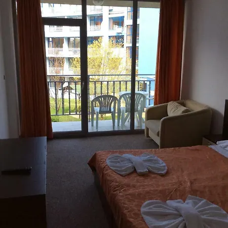 Sunrise Sands ساني بيتش