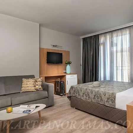 فندق Sunrise Sands ساني بيتش